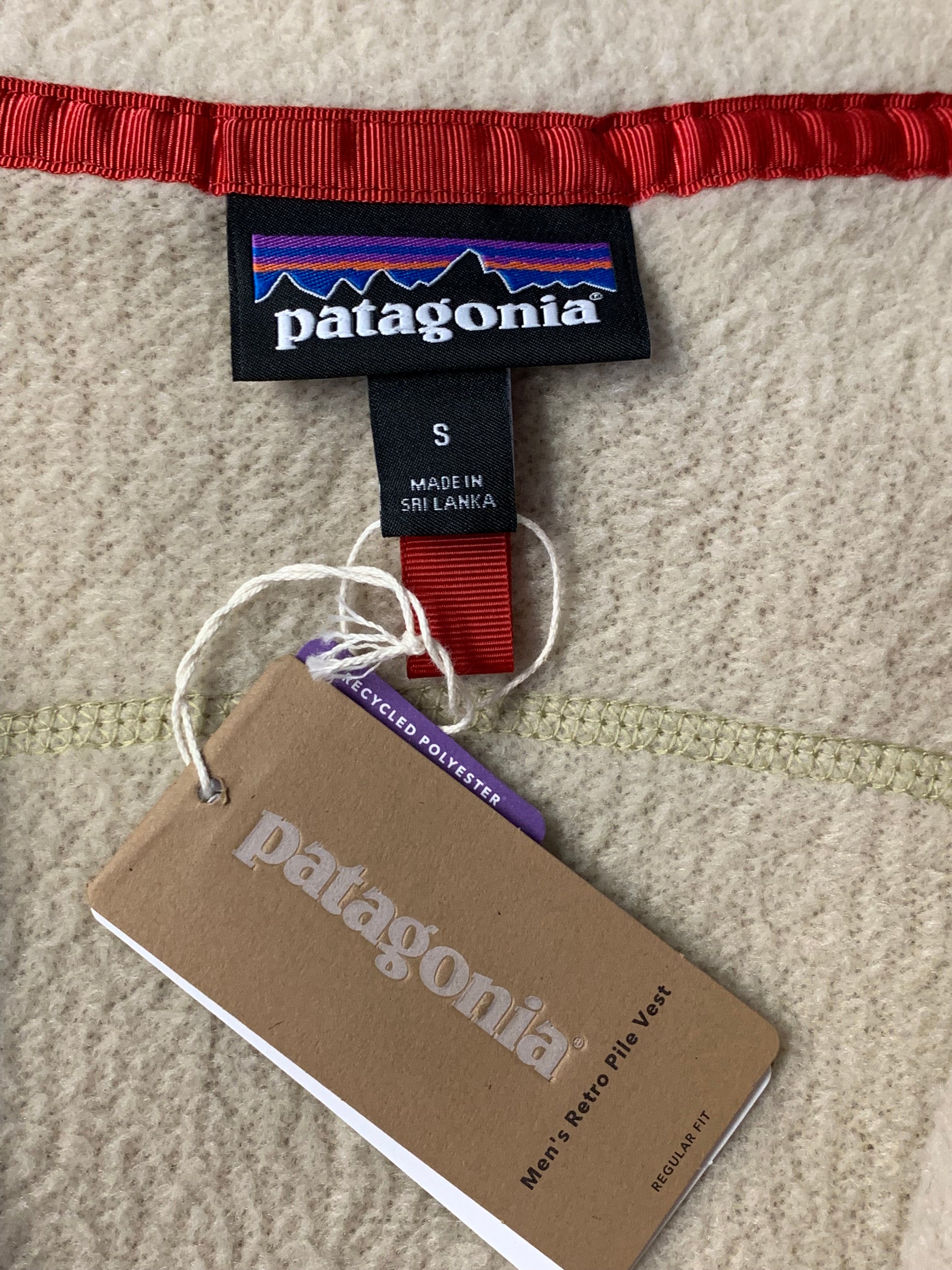 Patagonia Women's Retro Pile Fleece White Vest - NEW - Small